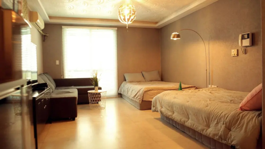 Hongdae PR. Modern Studio.