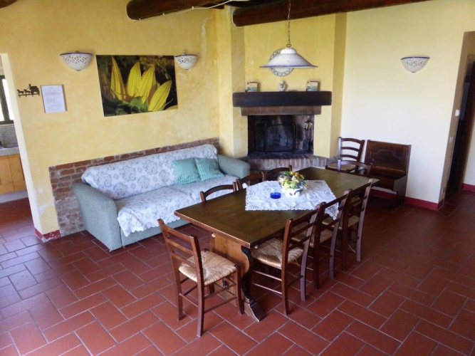 4 Bedrooms Villa