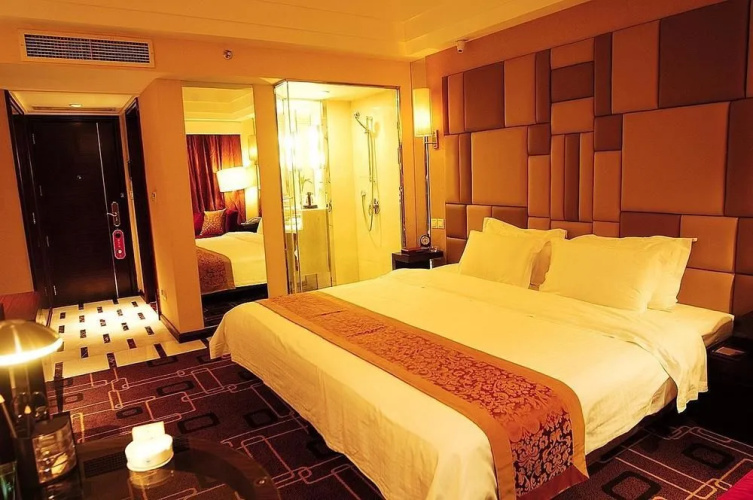 Jinghu Hotel