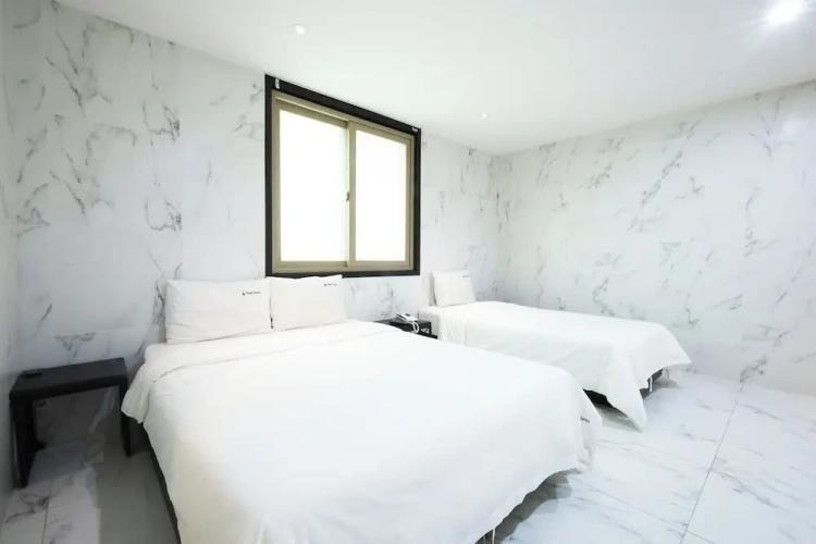 Standard Twin Family room