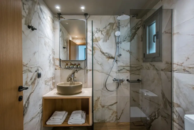 Deluxe Double room with pool view