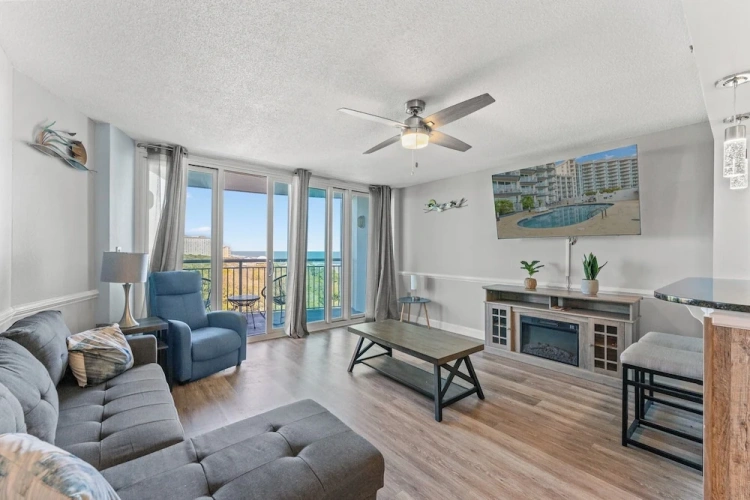 2 Bedrooms Deluxe room with balcony and with ocean view