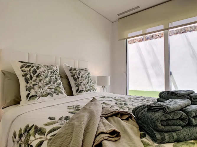Acacia Golf Apartment @ Las Colinas Golf