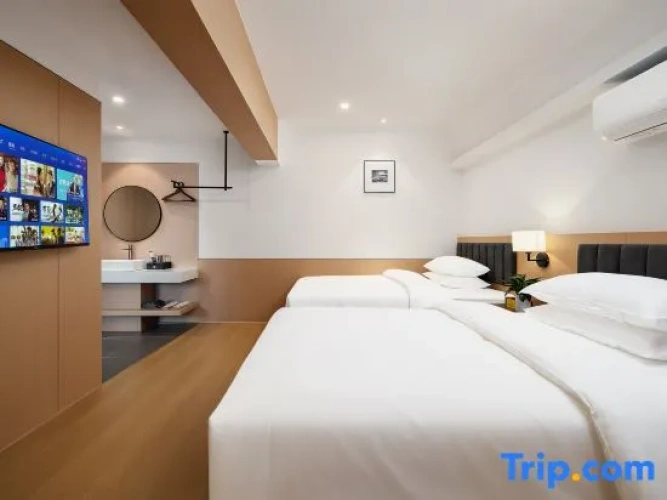 Premium Twin room