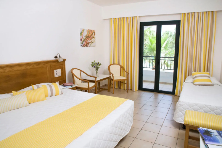 Chrissi Amoudia Hotel