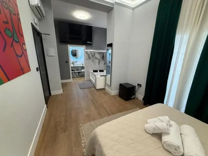 Deluxe Double room with city view