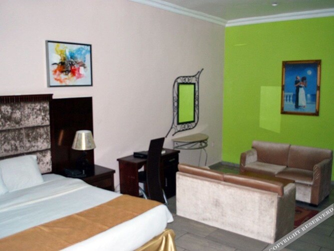 Hotel RoyaleOver view