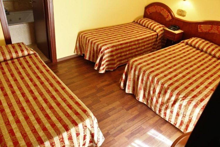 Standard Quadruple room with balcony