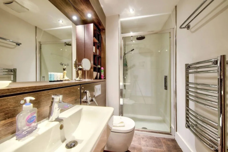 Bright, Modern 1 Bed in Melvin Walk