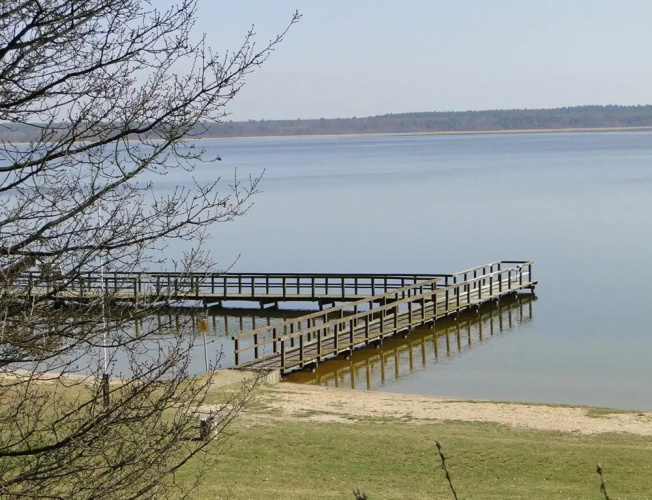 Lakeside Escape With Garden Fun