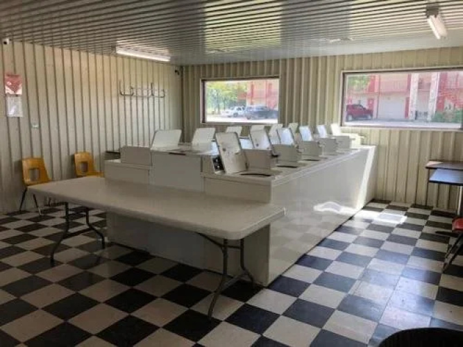 American Inn & RV Park