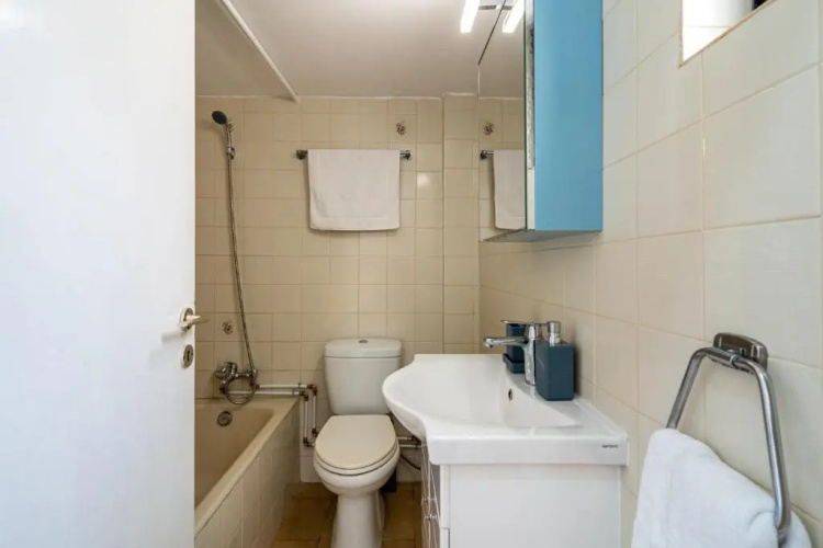 Sea Breeze 1-BR Apt & Pool in Pyla