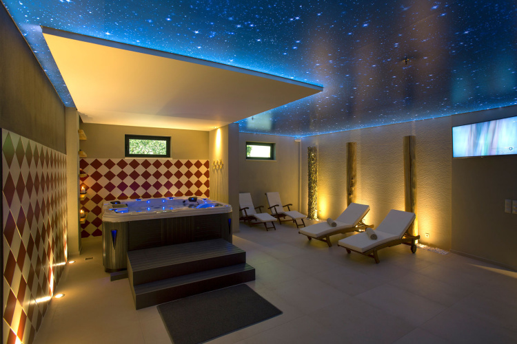 Atlantis Beach Hotel photo 18