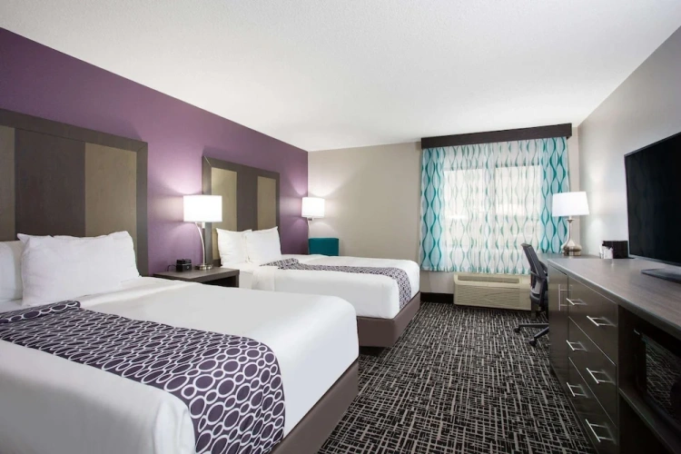 Standard Quadruple room with mountain view