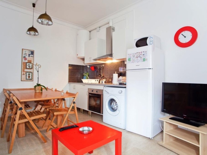 3 Bedrooms Apartment