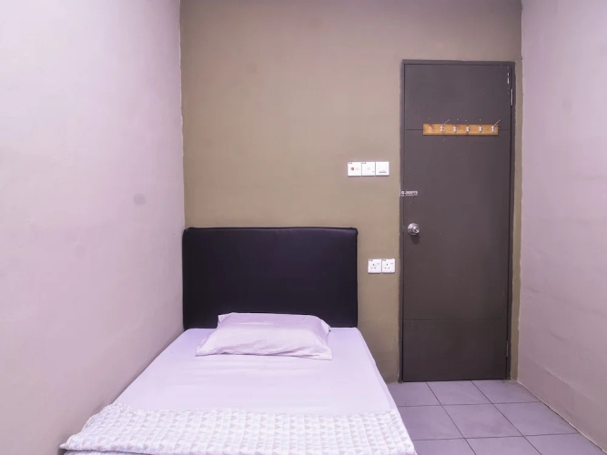 OYO 89630 Hilltop Room