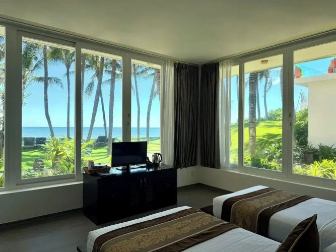 Deluxe Twin room beachfront