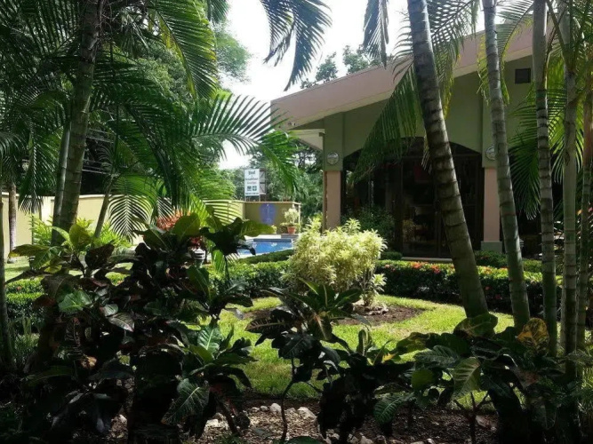 Cacao Lodge