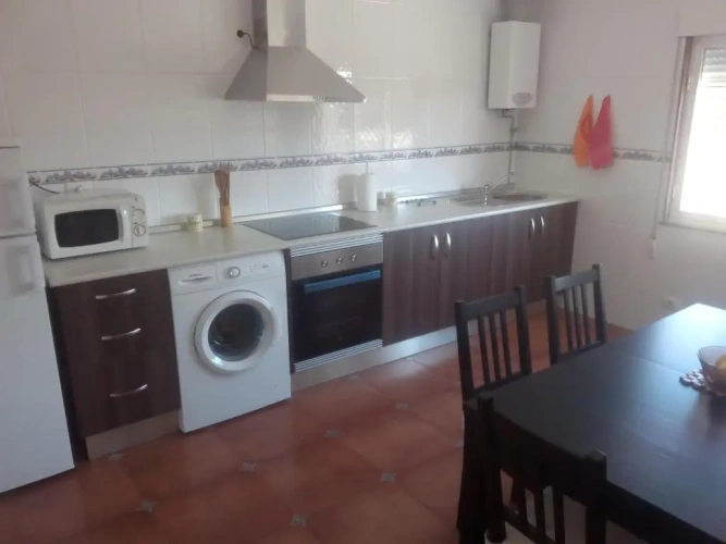 3 Bedrooms Apartment