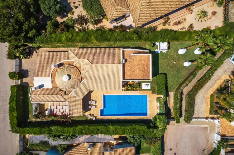 Villa Dome by OCvillas