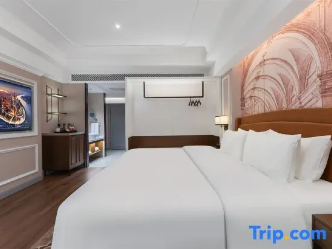 Standard Double room with view