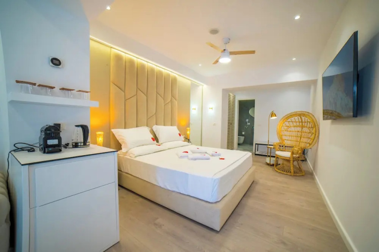 Adam & Eve Suites