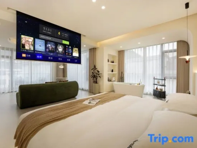 Family Suite with mountain view