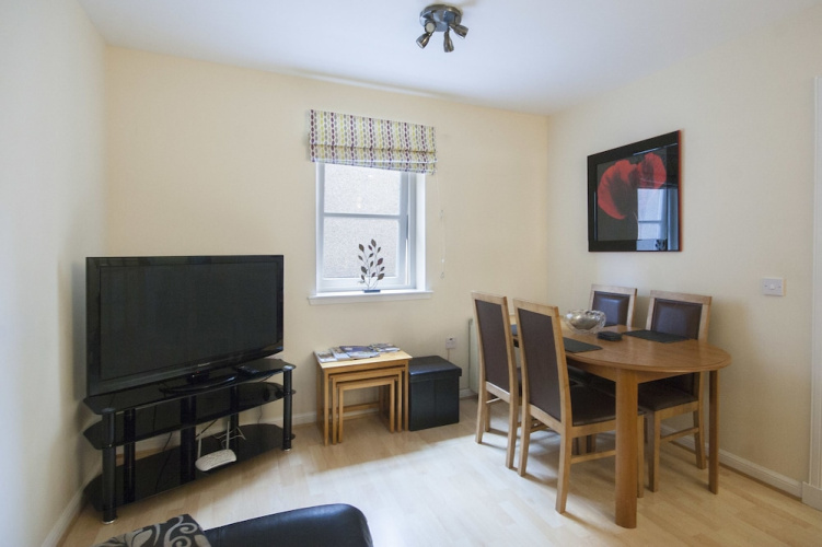 4 Varis Apartments