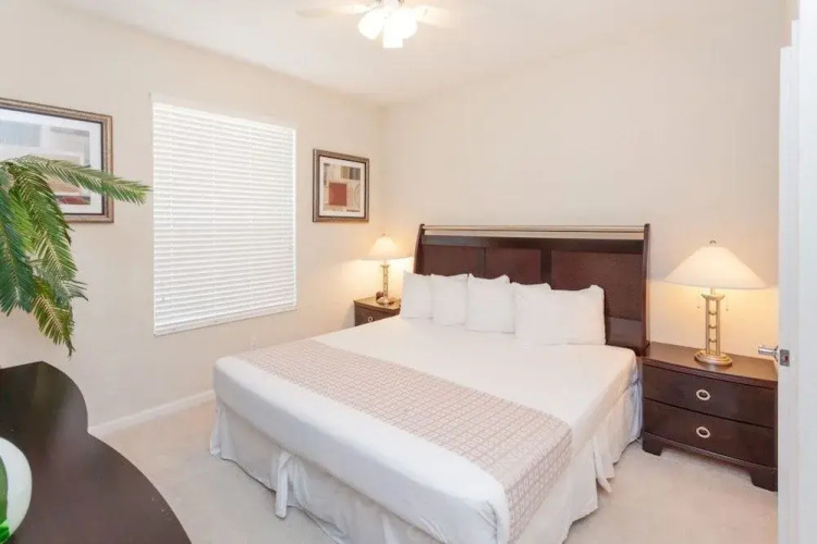 4114 Breakview Dr 307 2 Br condo by RedAwning