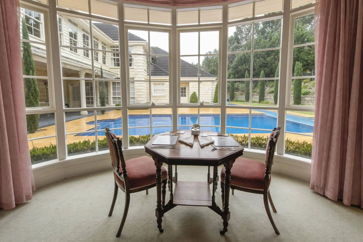 Montfort Manor