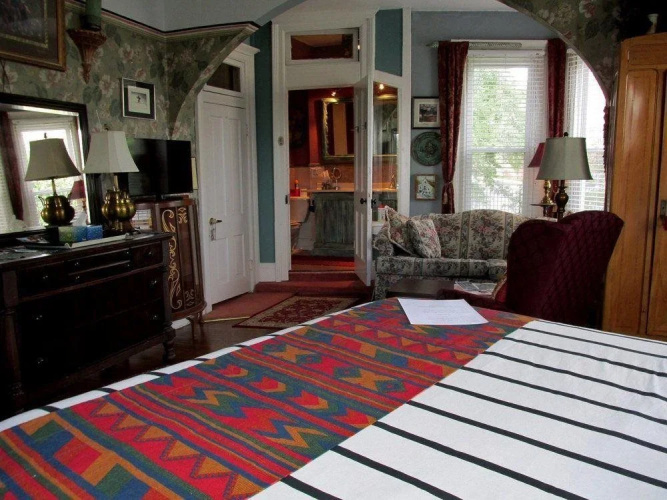1812 Overture B&B