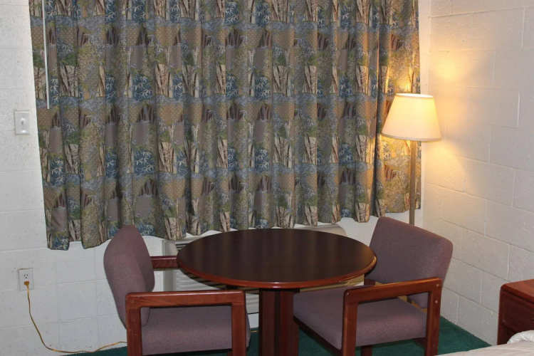 Century 21 Motel