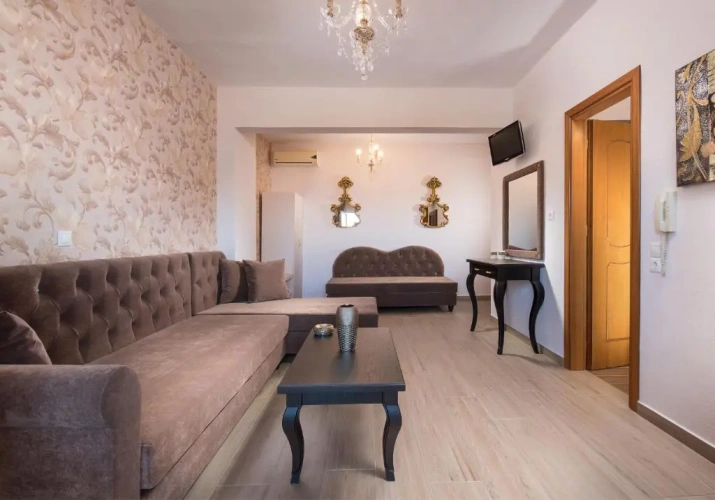 1 Bedroom Apartment with sea view