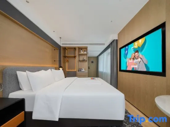 Standard Double room with view