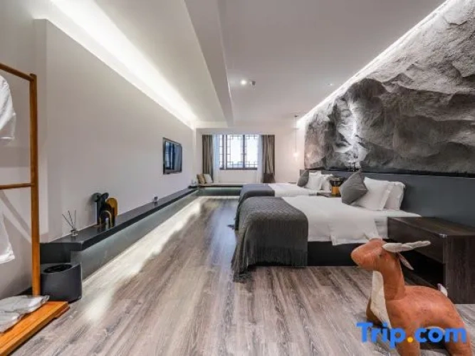 Standard Family room