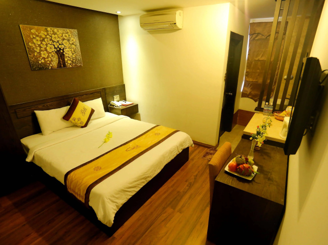 Gold Central Hotel by Haviland