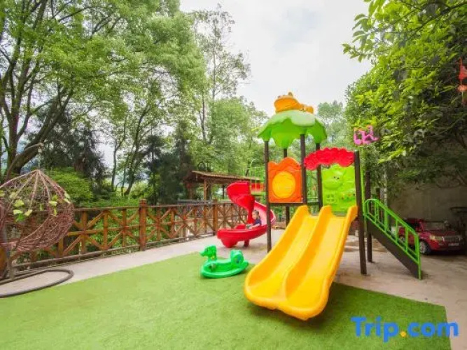 Qingxi Courtyard Hostel