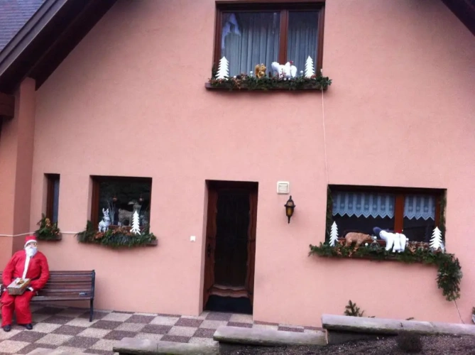 2 Bedrooms Cottage