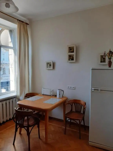 Apartment on Hretska 26/28