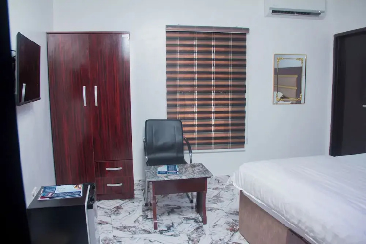 Kay Luxury Suites