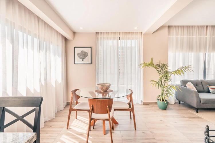 Regatta Living II with Breakfast Included! - 802