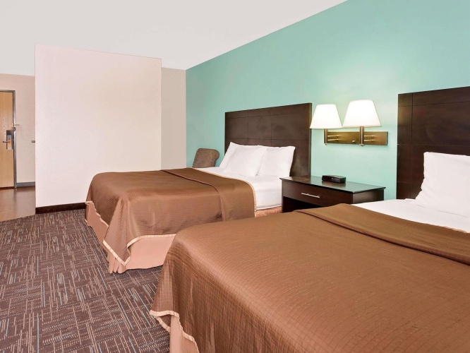 Deluxe Double Suite