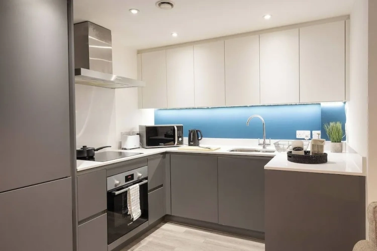 2 Bedrooms Apartment