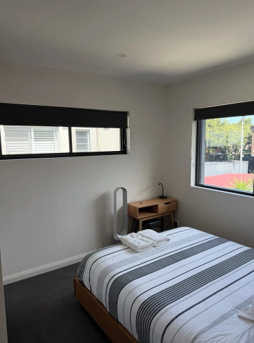 Manly 3 Bedroom Home - Upper Duplex