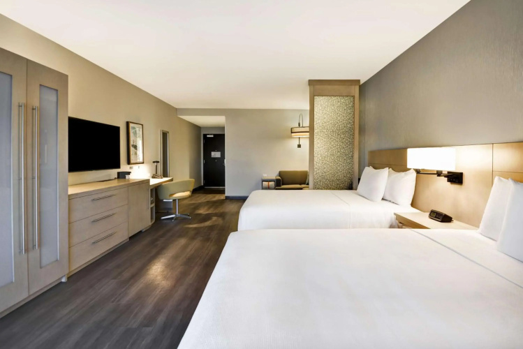 Hyatt Place Fresno