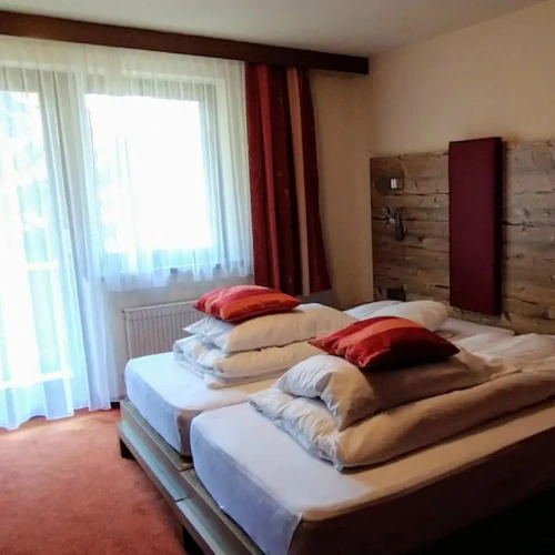 Standard Triple room with mountain view