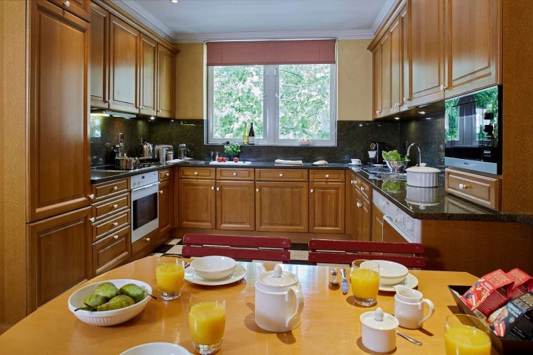 Cheval Thorney Court photo 25