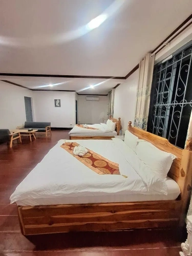 Deluxe Double room with city view