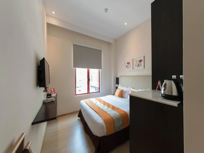 Hotel Six Seasons