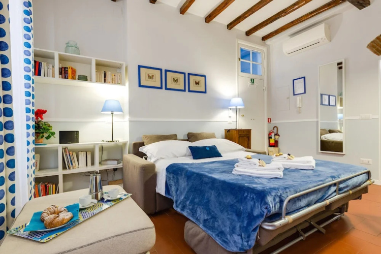 Rome as you feel - Piazza dei Satiri Studio